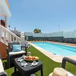 Feriehus Naranja Mit Beheiztem Pool Und Meerblick By Interhome