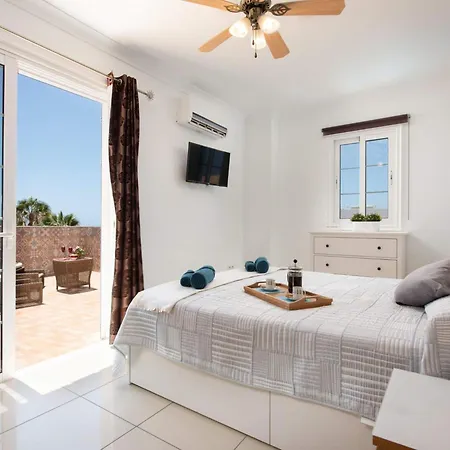 Nyaraló Naranja Mit Beheiztem Pool Und Meerblick By Interhome *